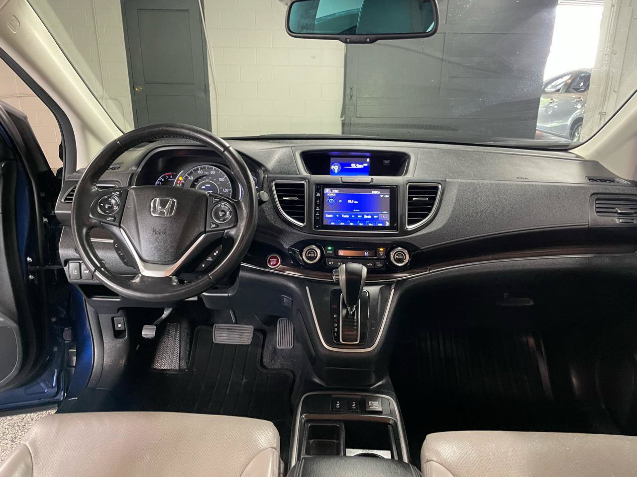 Used 2016 Honda CR-V Touring image 16