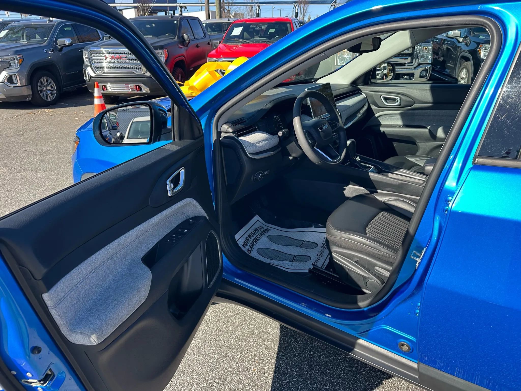 Used 2022 Jeep Compass Latitude image 16