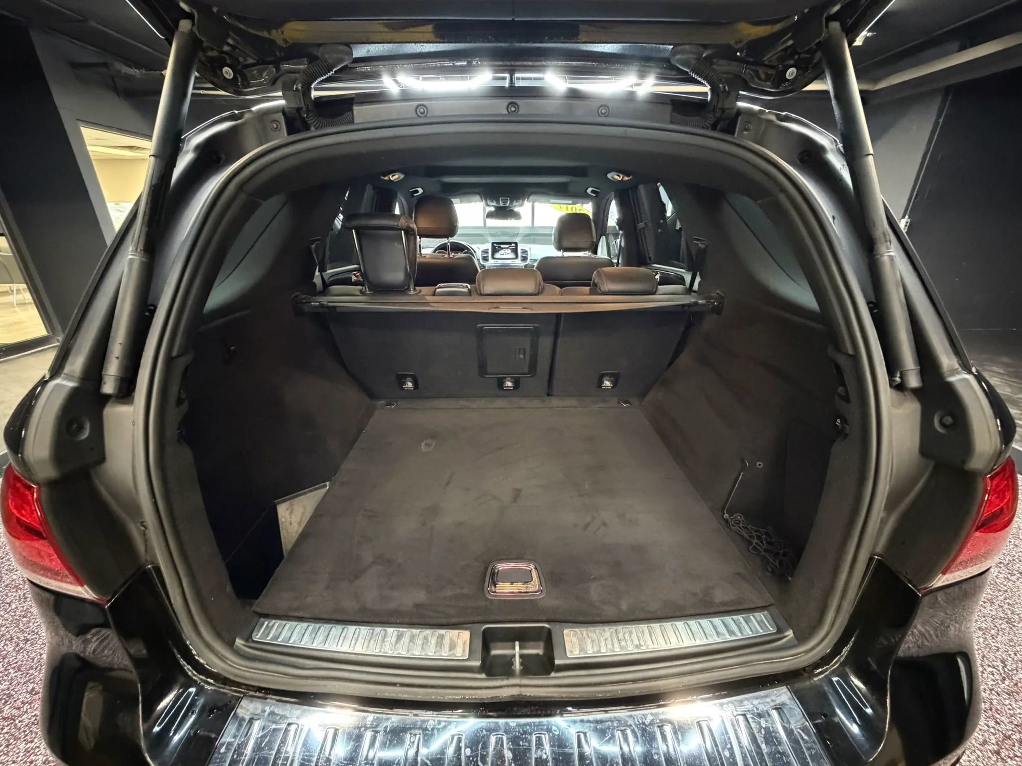 Used 2017 Mercedes-Benz GLE 350 4MATIC image 9