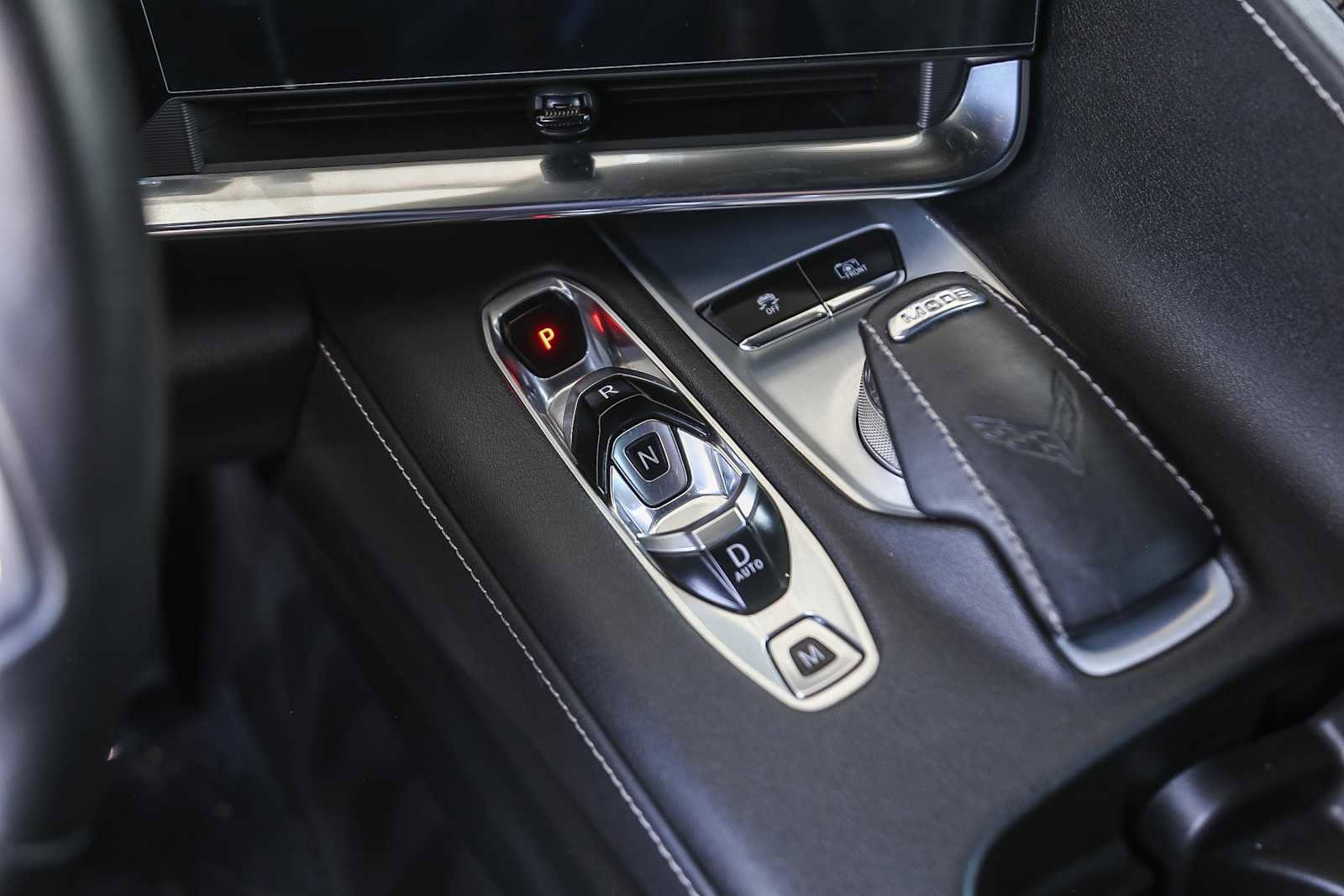 Used 2020 Chevrolet Corvette Stingray Preferred Cpe w/ 2LT Preferred Equipment Group image 11