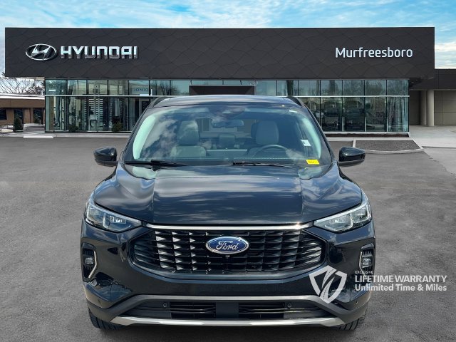 Used 2023 Ford Escape Platinum w/ Premium Technology Package AWD/4WD image 2