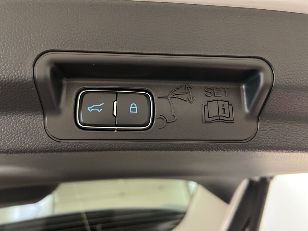 New 2026 Ford Explorer Active image 33