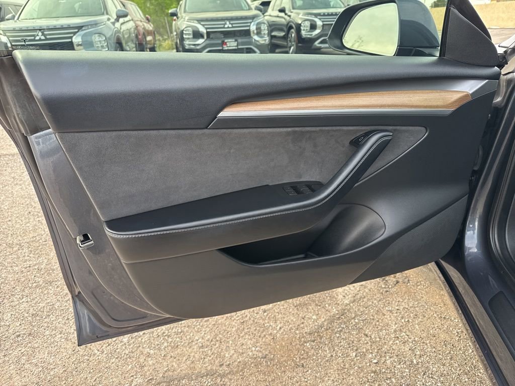 Used 2022 Tesla Model 3 Performance image 27