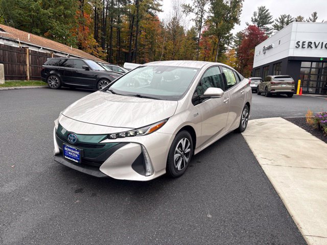 Used 2018 Toyota Prius Prime Premium w/ Carpet Mat Package FWD image 3