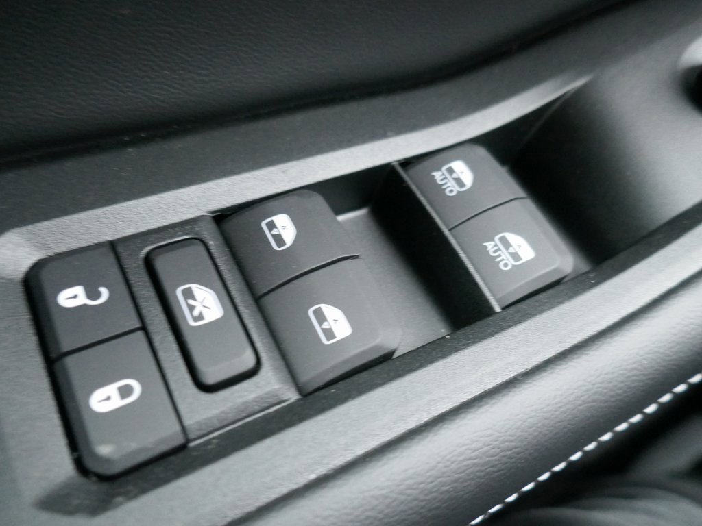 New 2025 Jeep Grand Cherokee Laredo X image 15