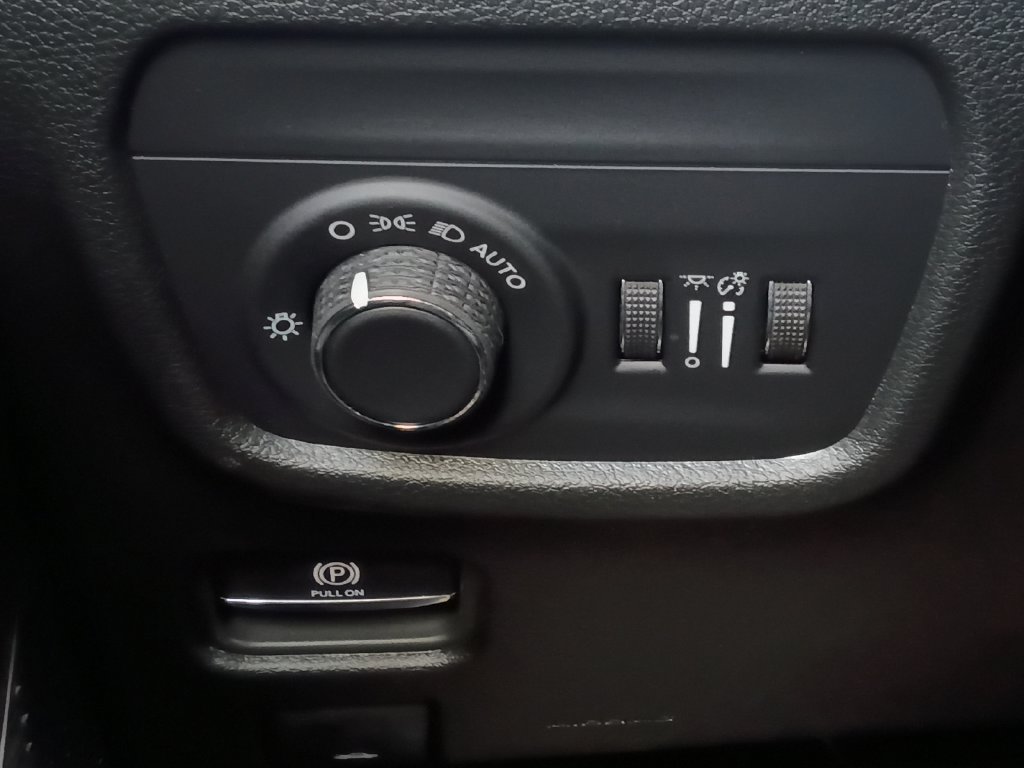 New 2026 Jeep Grand Cherokee L Laredo RWD image 12