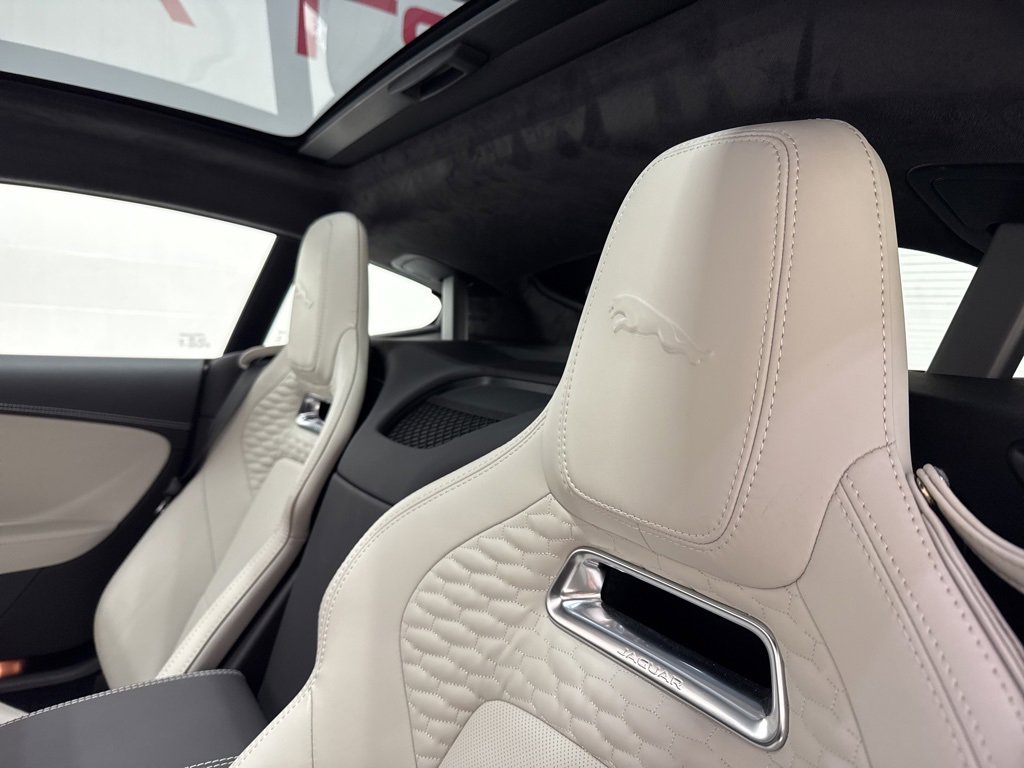 Used 2024 Jaguar F-TYPE R image 34