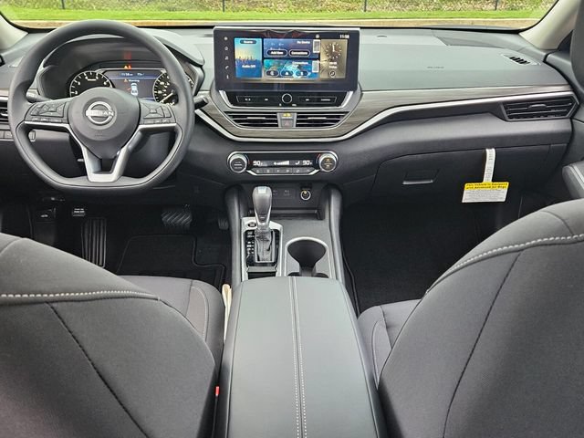 Used 2025 Nissan Altima 2.5 SV w/ SV Special Edition Package FWD image 8