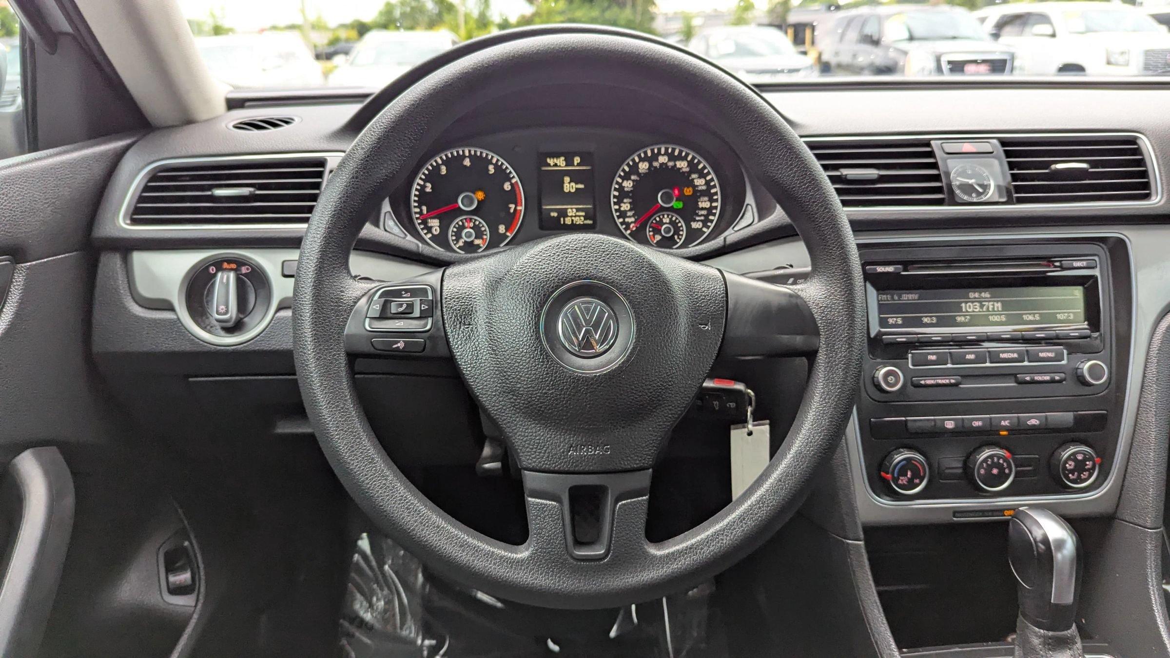 Used 2014 Volkswagen Passat 2.5 S FWD image 15