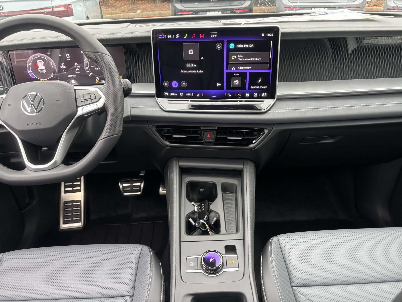 New 2026 Volkswagen Tiguan SE R-Line AWD/4WD image 29