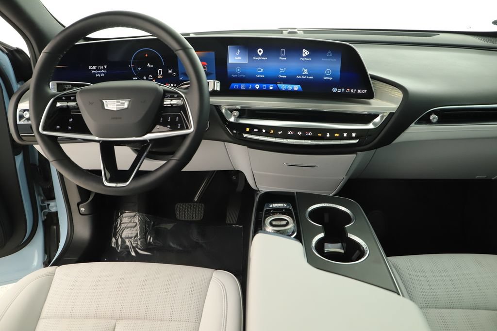 Used 2024 Cadillac Lyriq Luxury RWD image 18