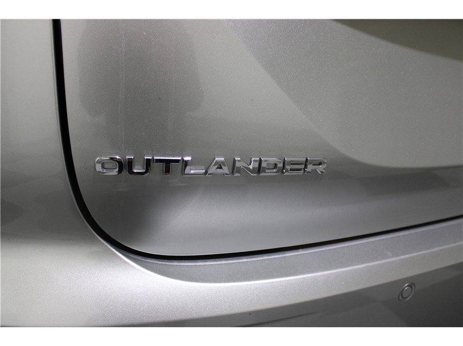 Used 2024 Mitsubishi Outlander Ralliart image 18