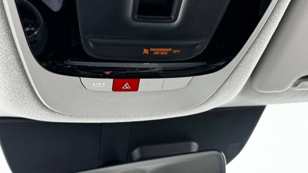 New 2026 Kia Niro FWD image 31
