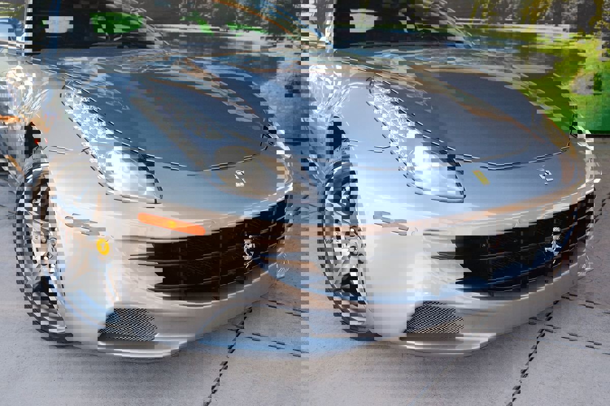 Used 2012 Ferrari FF image 6