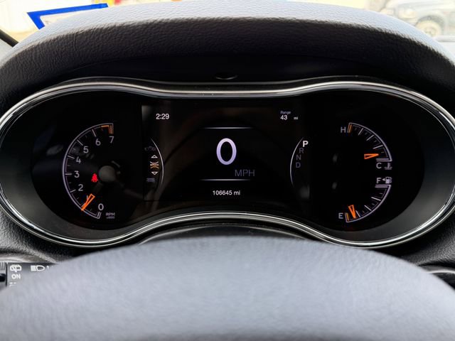 Used 2017 Jeep Grand Cherokee Altitude image 23