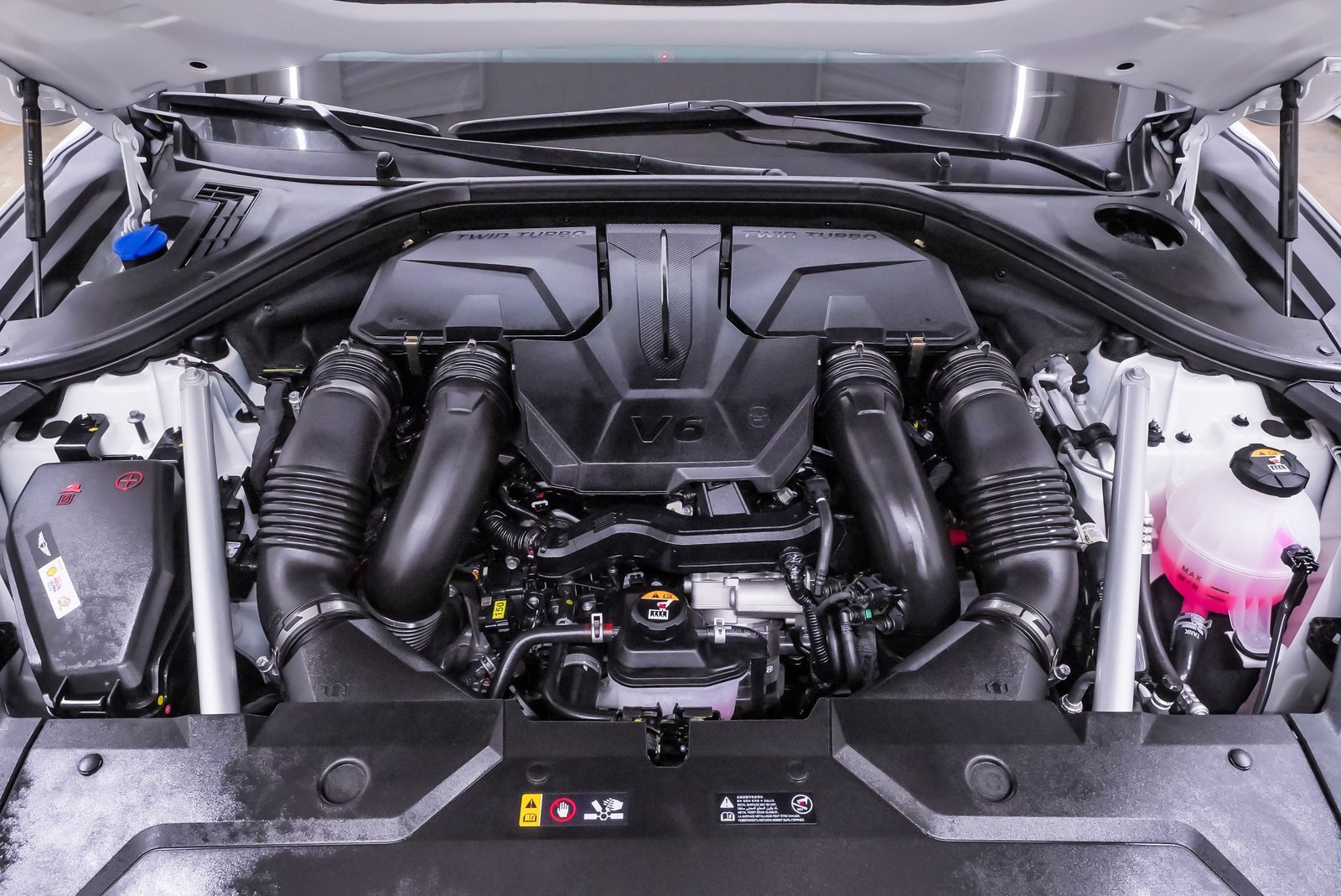 Certified 2026 Genesis GV70 3.5T Sport Prestige image 22