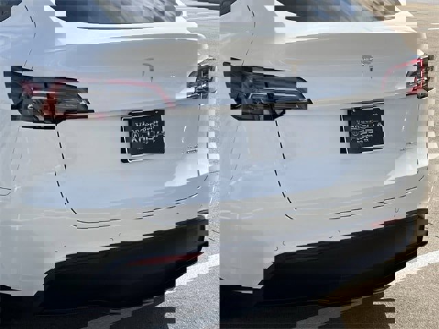 Used 2021 Tesla Model Y Long Range image 6