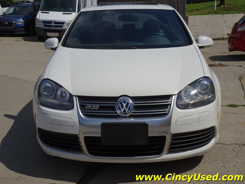 Used 2008 Volkswagen R32 AWD/4WD image 2