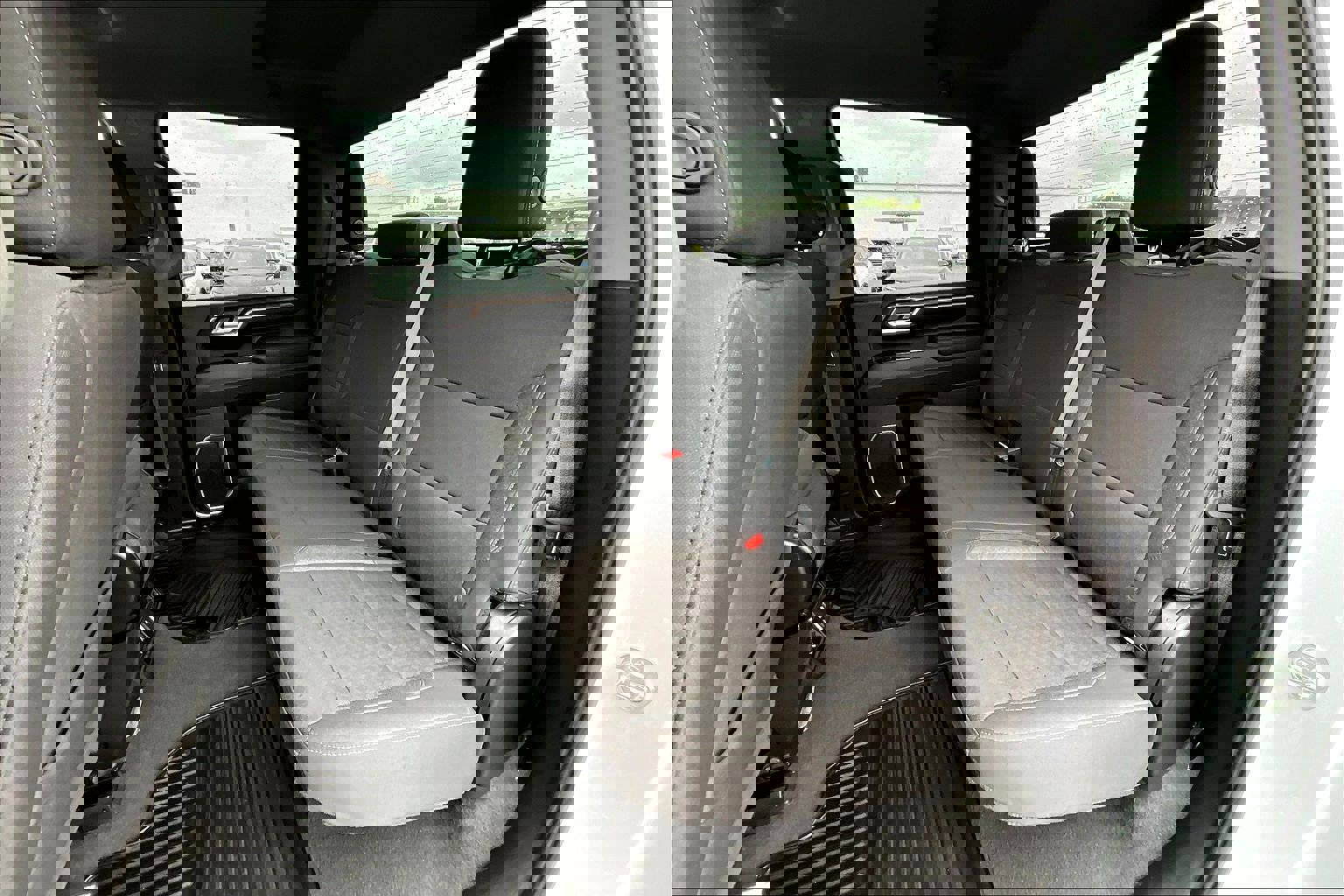 Certified 2025 Chevrolet Silverado 2500 LT w/ Convenience Package image 11