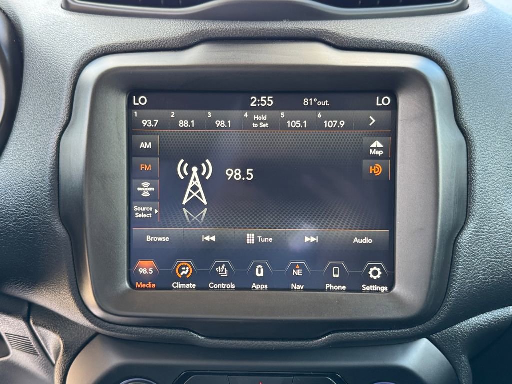 Used 2022 Jeep Renegade Trailhawk w/ Trailer Tow Group image 18