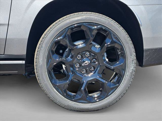 New 2026 Chevrolet Suburban High Country AWD/4WD image 11