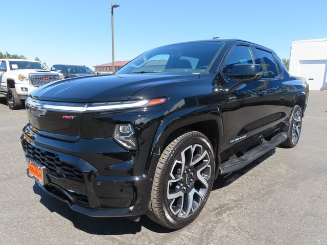 Used 2025 Chevrolet Silverado EV RST AWD/4WD image 3
