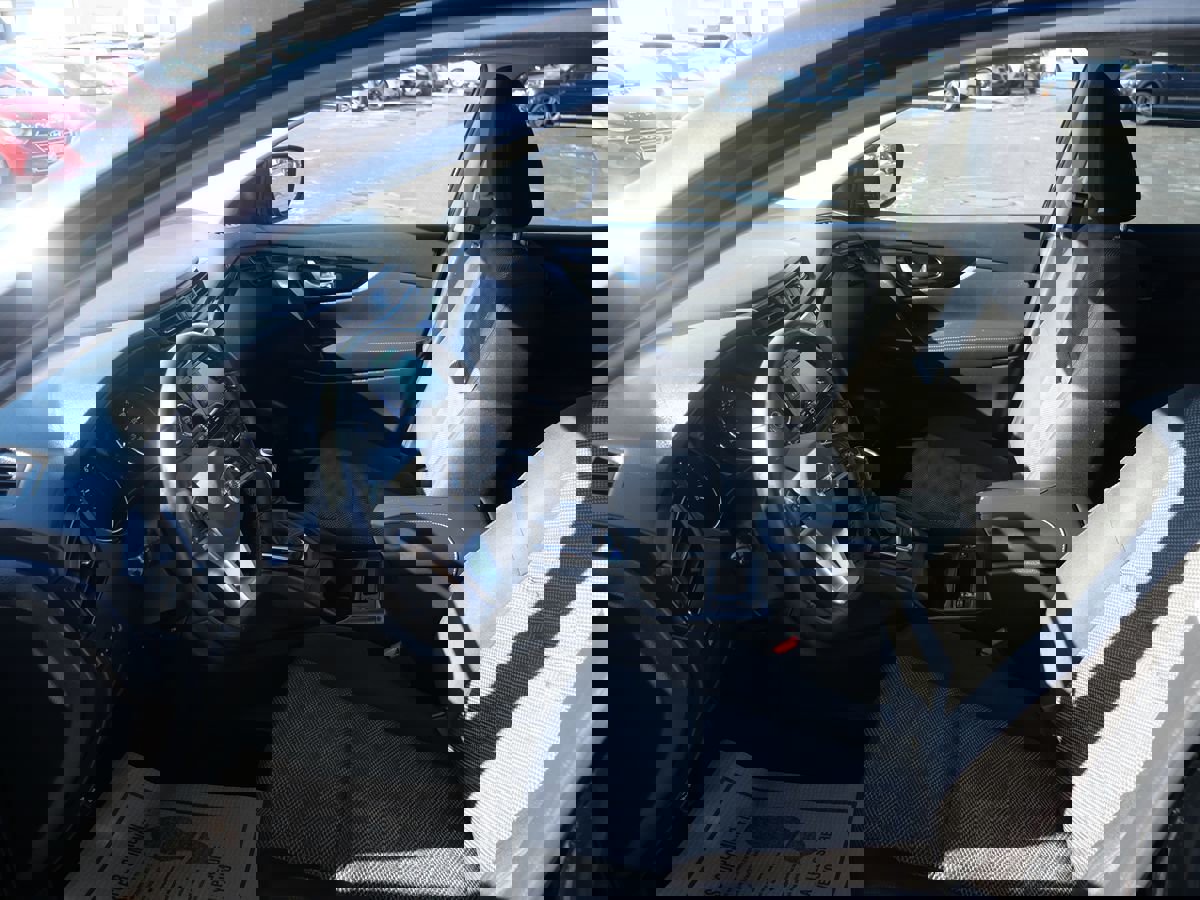 Used 2019 Nissan Rogue Sport SV w/ All-Weather Package image 10