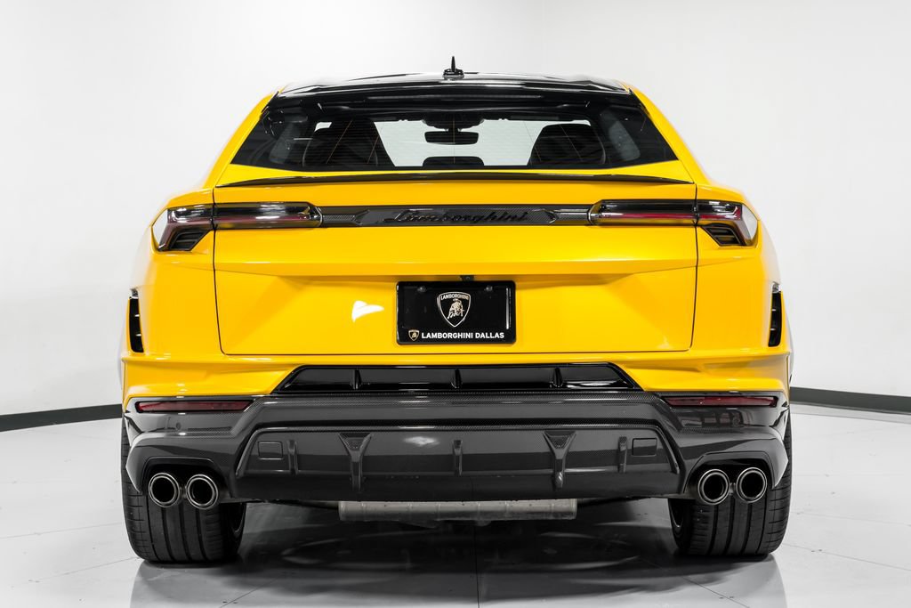 Used 2023 Lamborghini Urus Performante AWD/4WD image 4