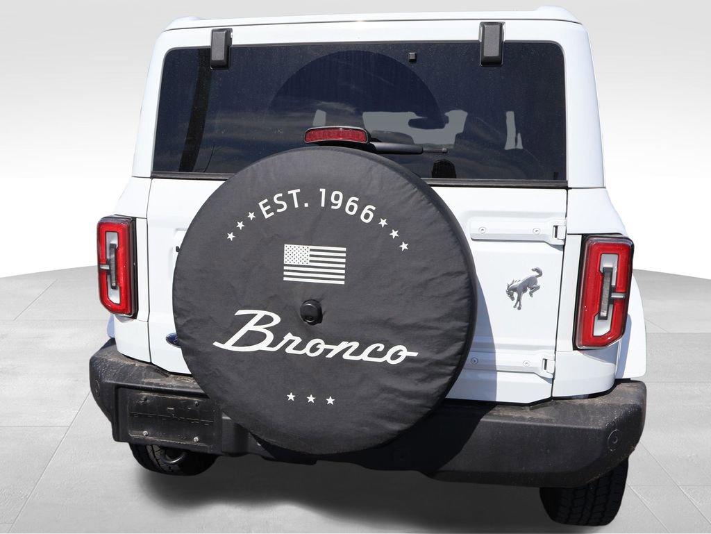 Used 2025 Ford Bronco Outer Banks AWD/4WD image 16