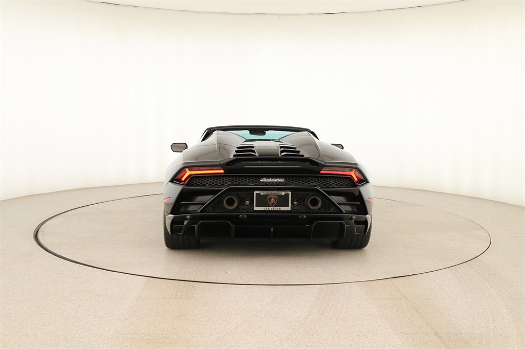 Used 2022 Lamborghini Huracan EVO image 5