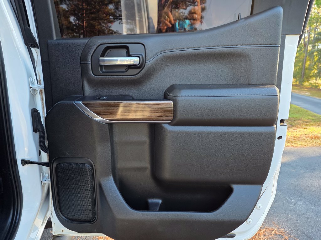 Used 2019 Chevrolet Silverado 1500 RST AWD/4WD image 23