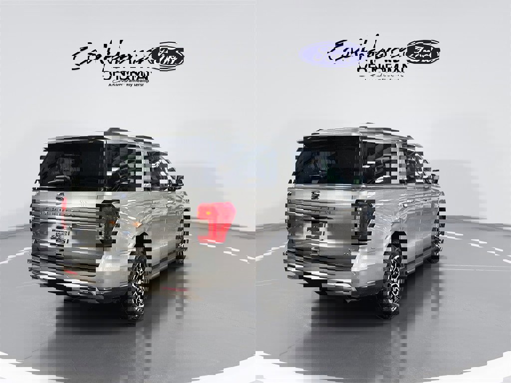 Used 2024 Ford Expedition Max XLT image 8