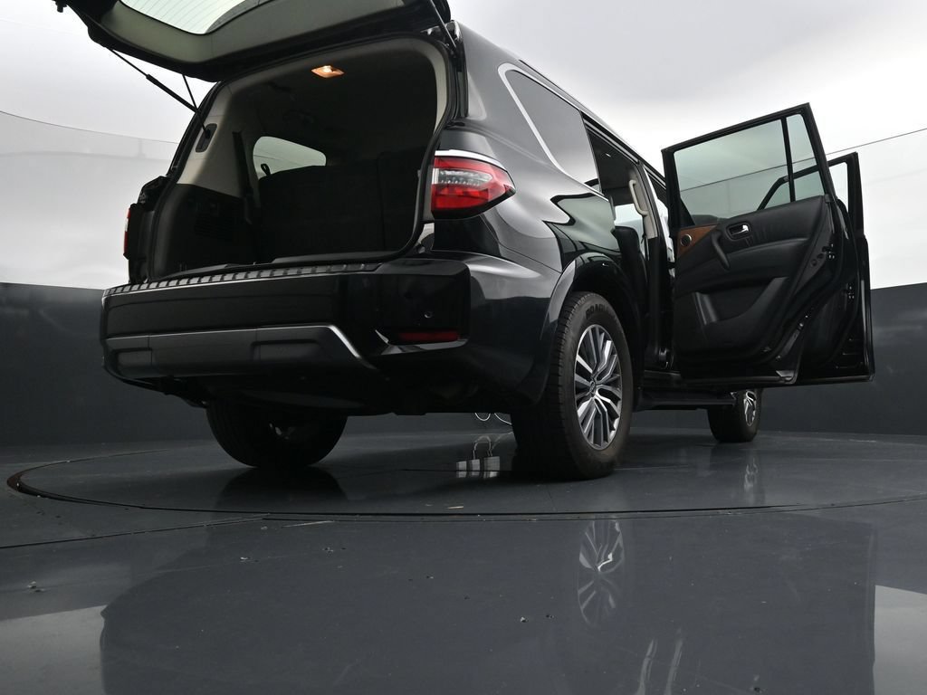 Used 2024 Nissan Armada SL w/ Captain's Chairs Package AWD/4WD image 41