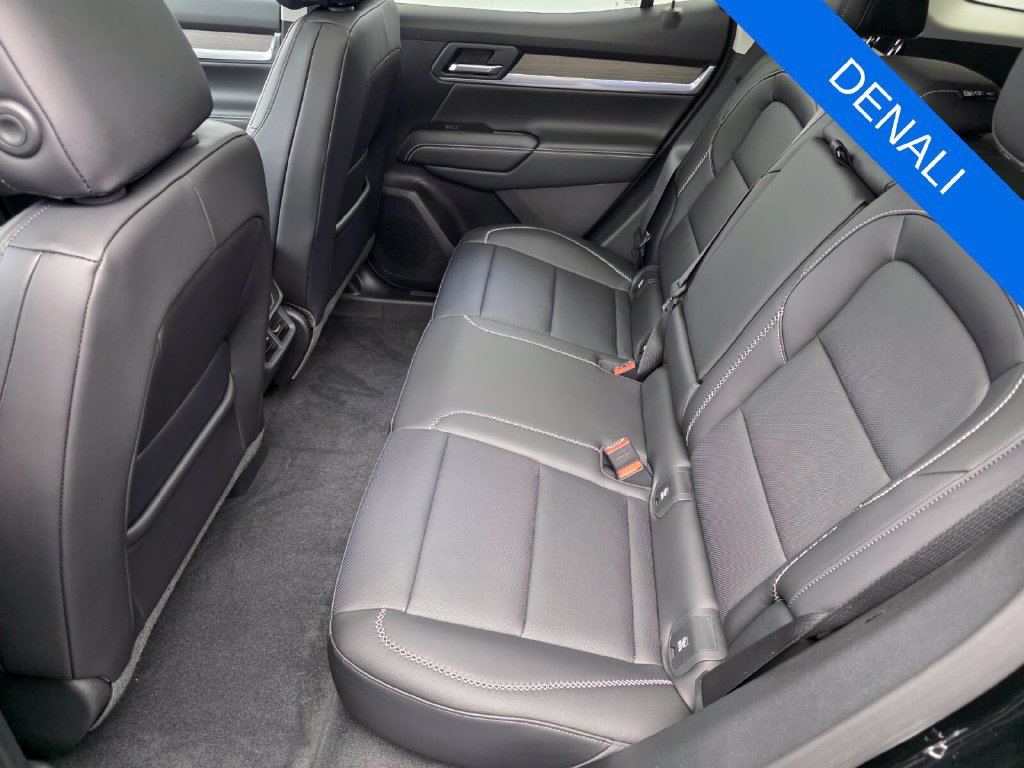 Used 2026 GMC Terrain Denali AWD/4WD image 14