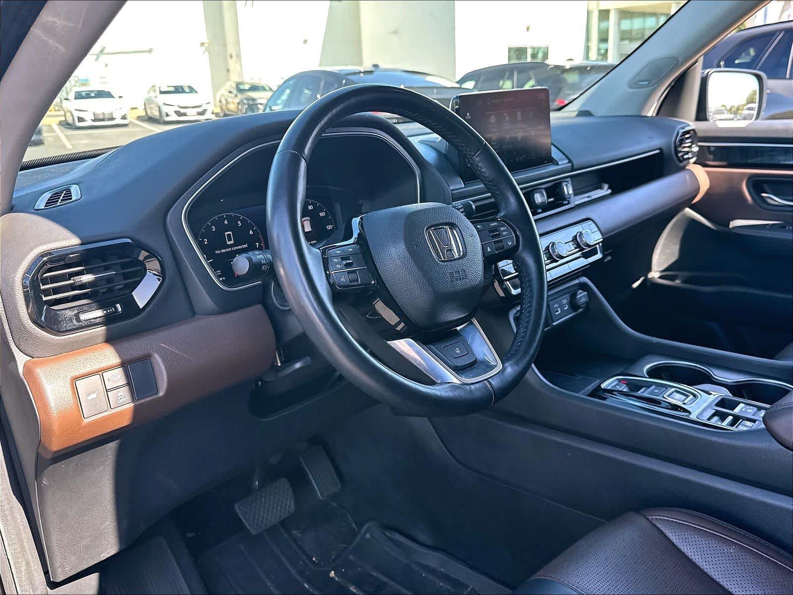 Used 2024 Honda Pilot Elite image 17