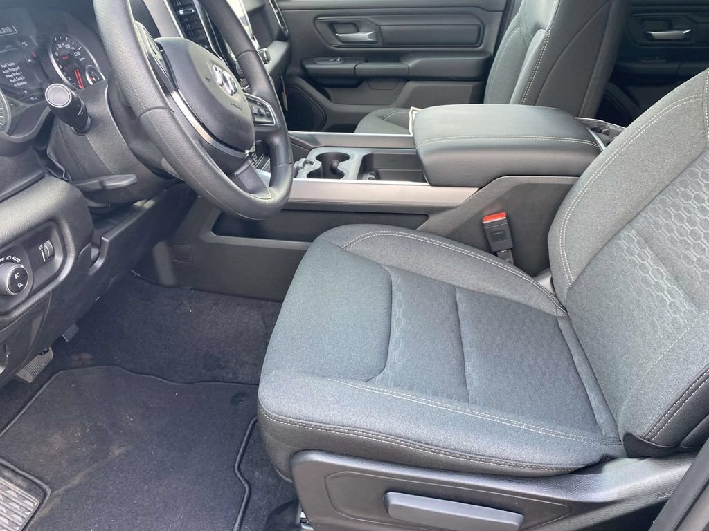 New 2026 RAM 1500 Express AWD/4WD image 13