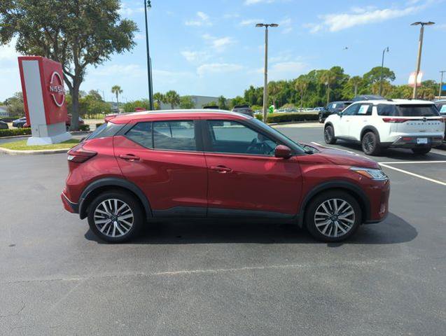 Certified 2023 Nissan Kicks SV FWD image 3