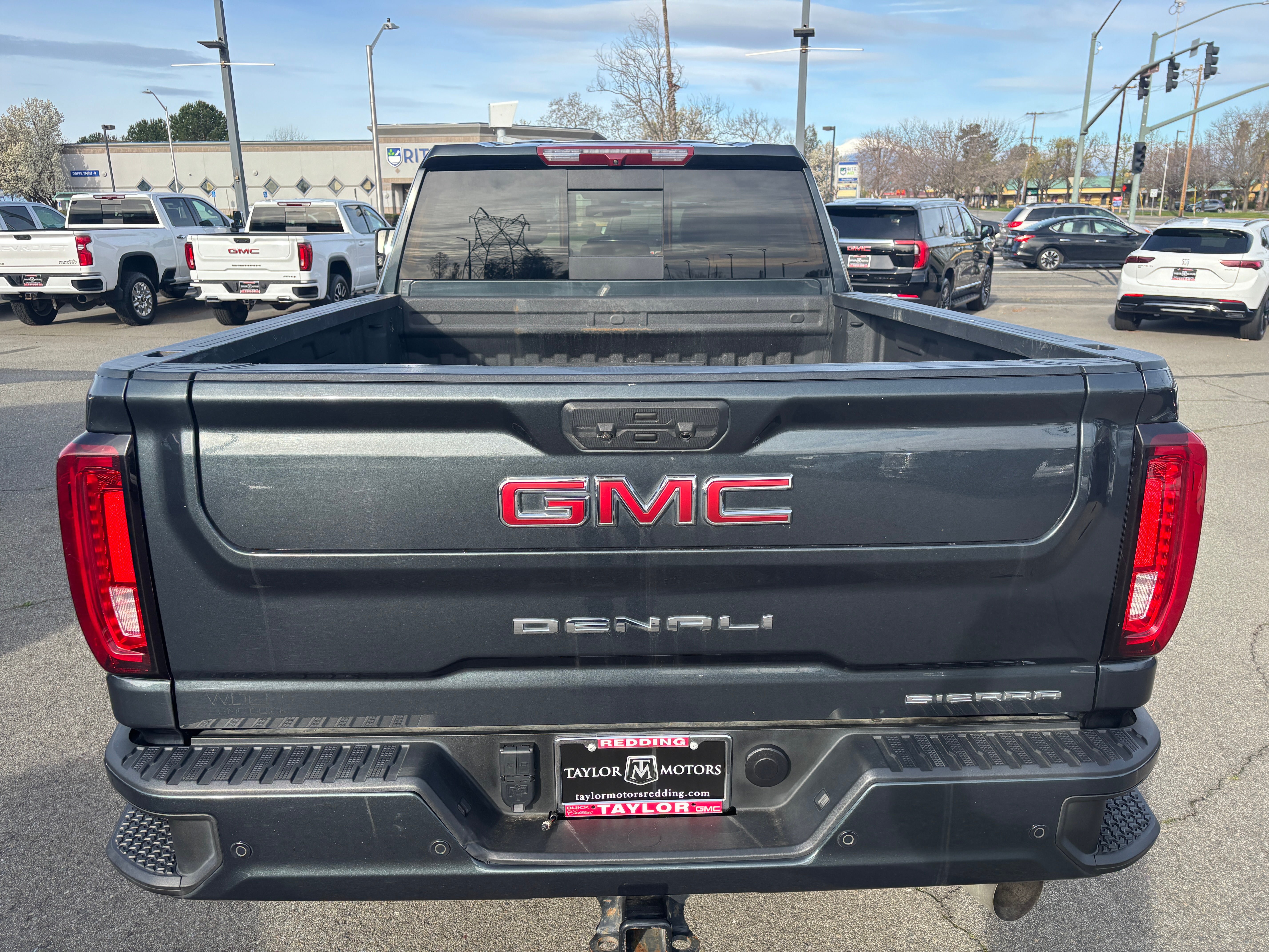 Used 2022 GMC Sierra 3500 Denali AWD/4WD image 6