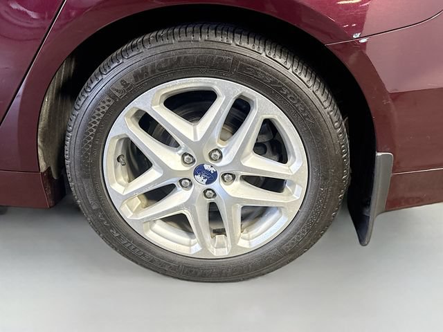 Used 2013 Ford Fusion SE FWD image 31