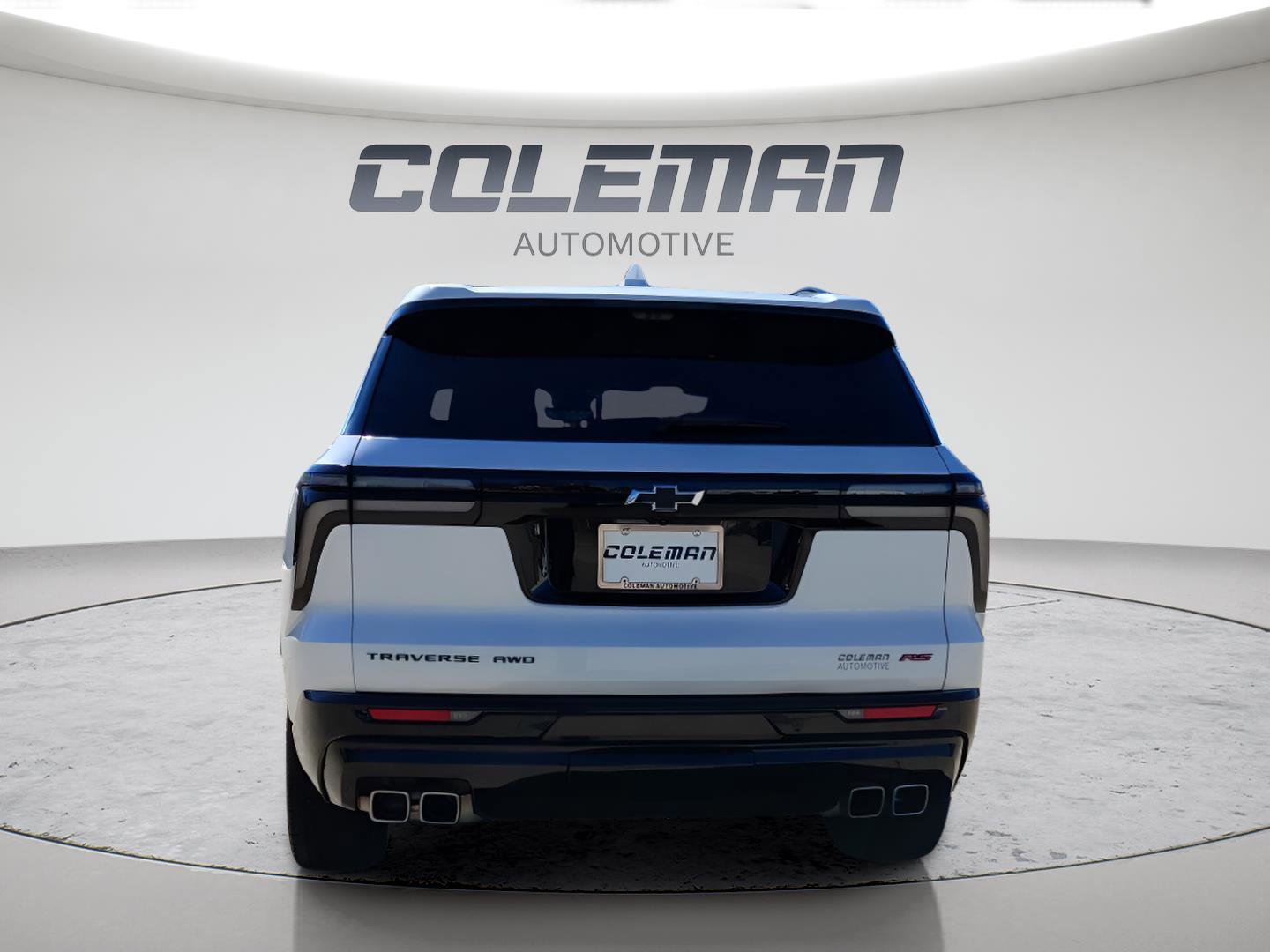 Used 2024 Chevrolet Traverse RS image 3
