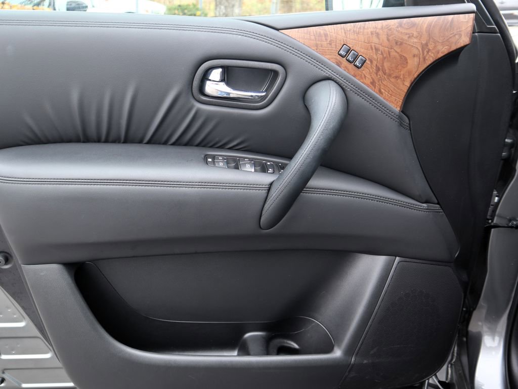 Used 2024 Nissan Armada SL image 20