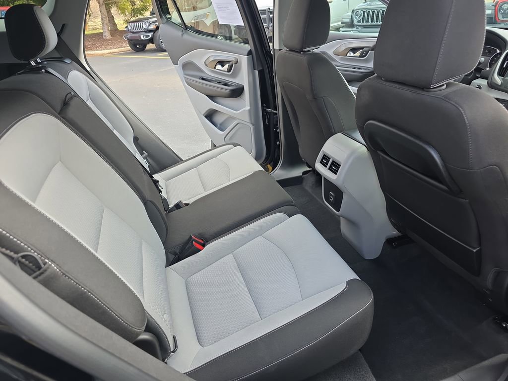 Used 2023 GMC Terrain SLE AWD/4WD image 11
