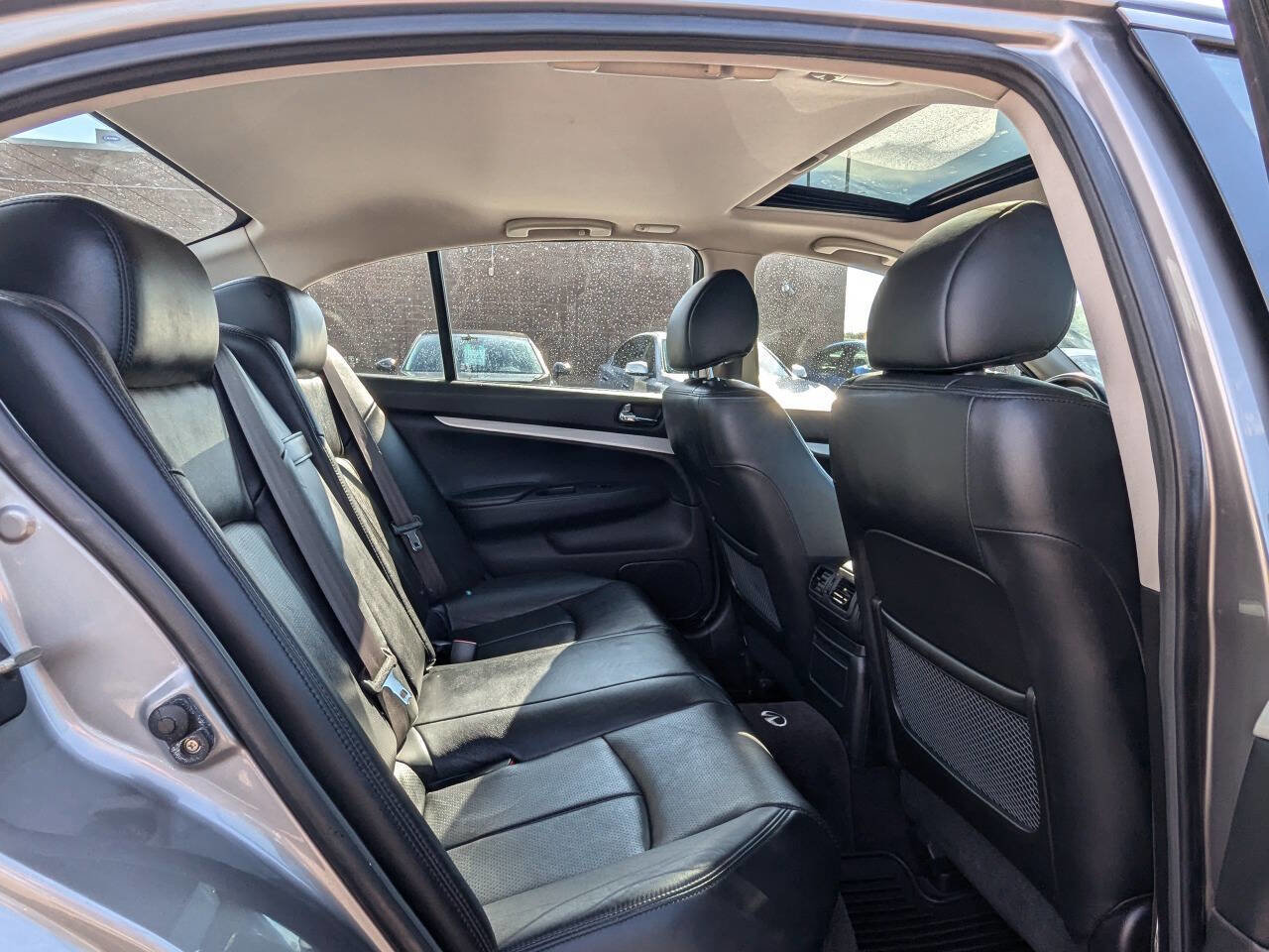Used 2009 INFINITI G37 x Sedan w/ Premium Pkg image 15