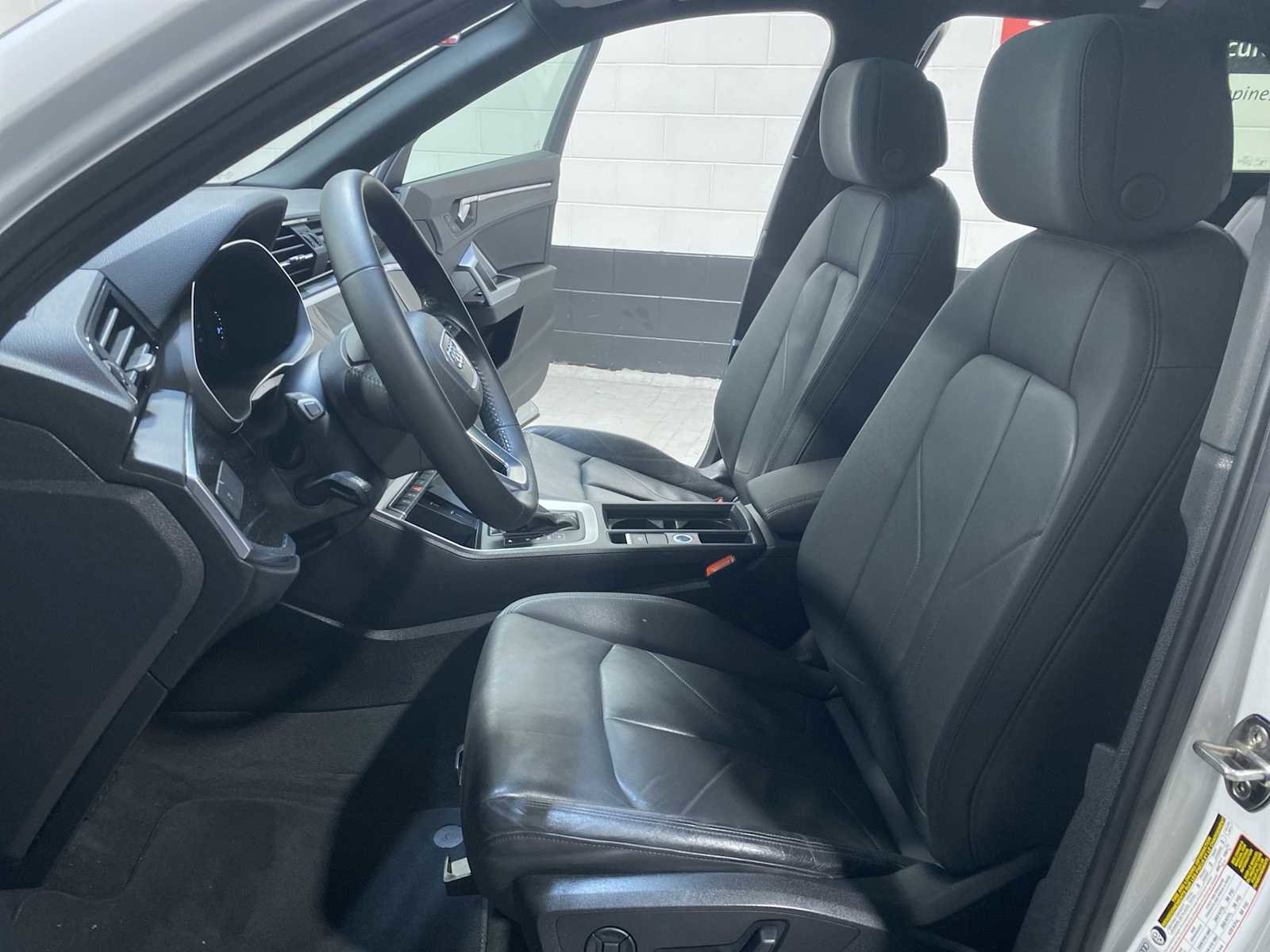 Used 2019 Audi Q3 2.0T Premium AWD/4WD image 11