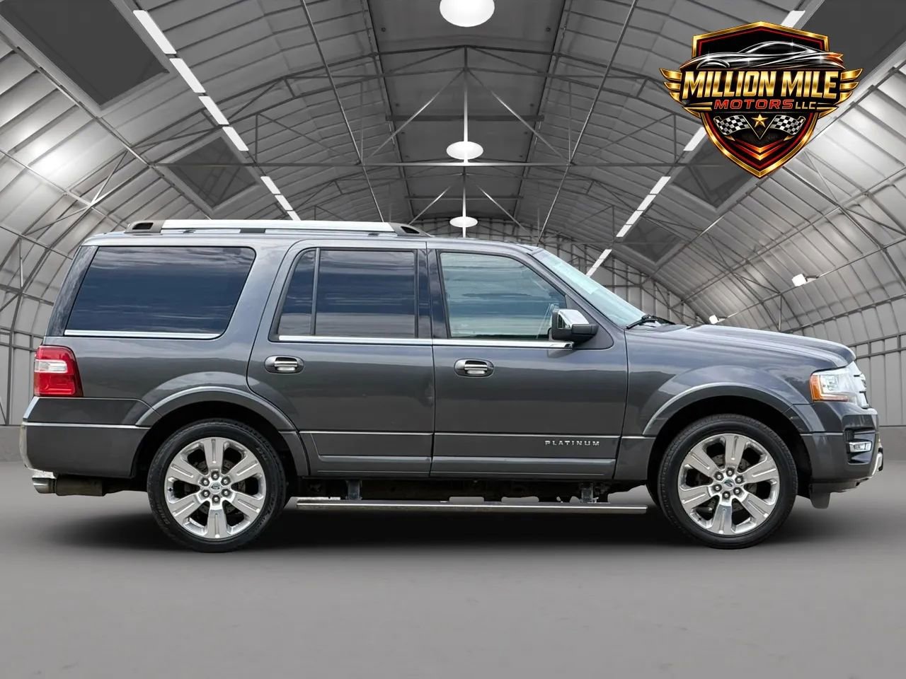 Used 2017 Ford Expedition Platinum AWD/4WD image 7