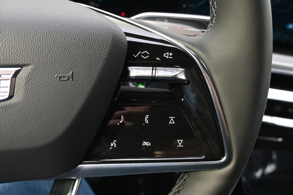 New 2025 Cadillac Lyriq Sport image 34