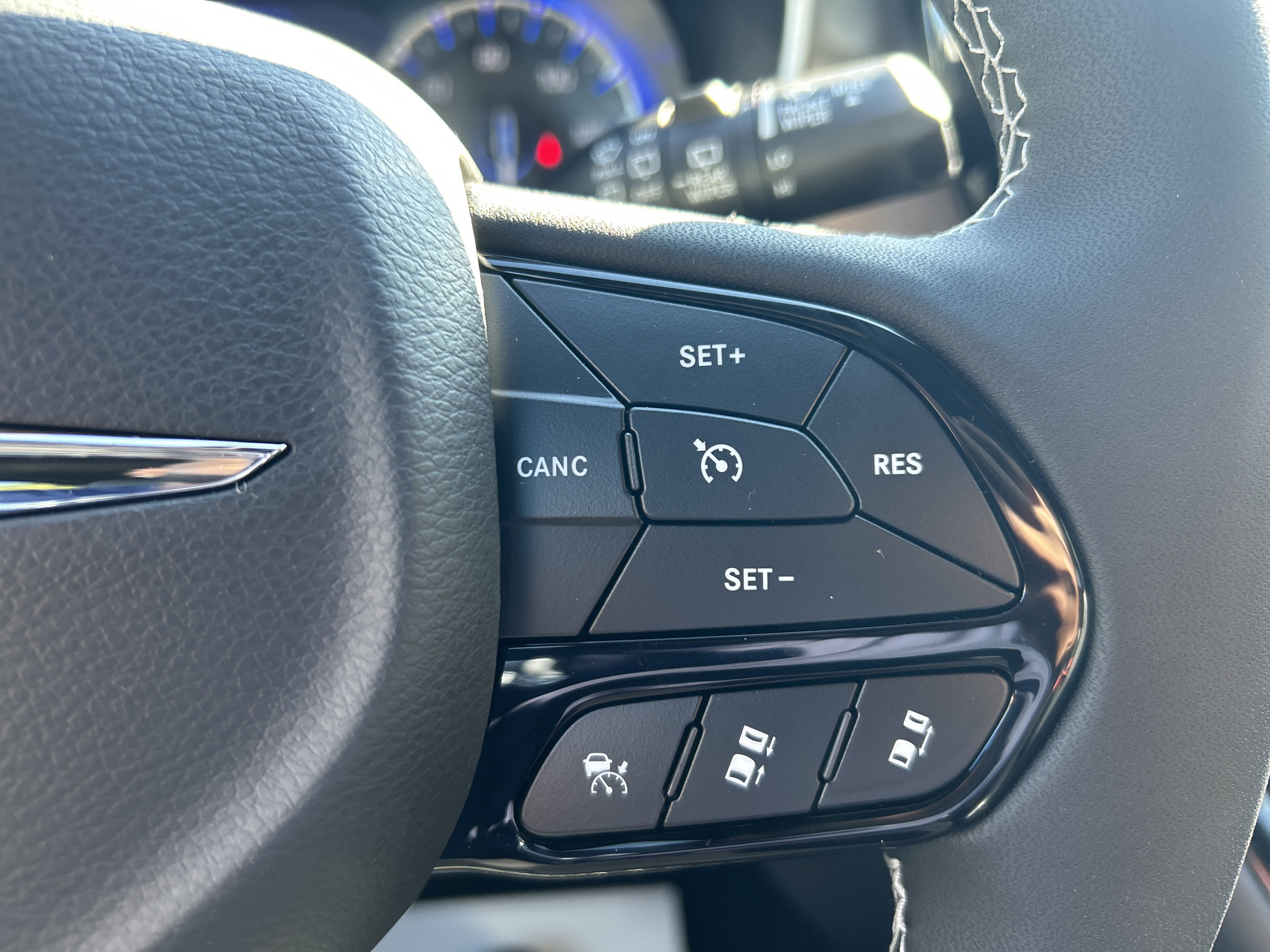 New 2026 Chrysler Pacifica Select image 41