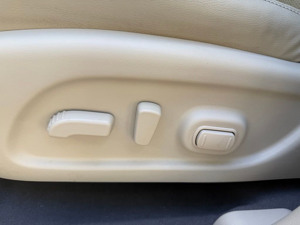 Used 2017 Nissan Murano Platinum image 18