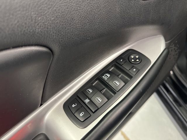 Used 2016 Dodge Journey SXT w/ Comfort/Convenience Group image 18