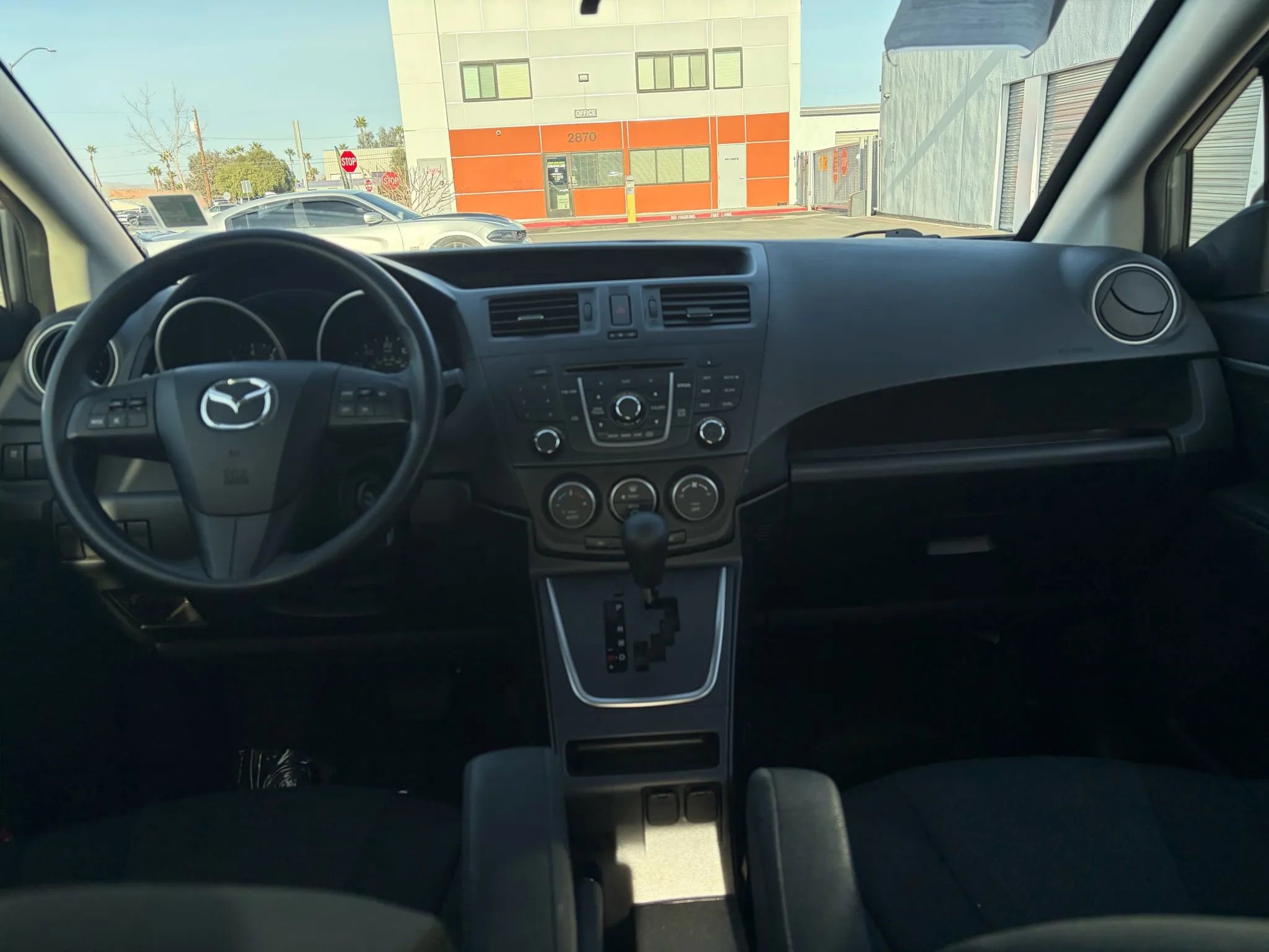 Used 2014 MAZDA MAZDA5 Sport image 11